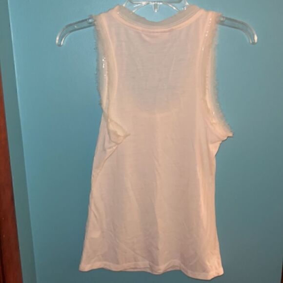 Jennifer Lopez tank   - Picture 3 of 3